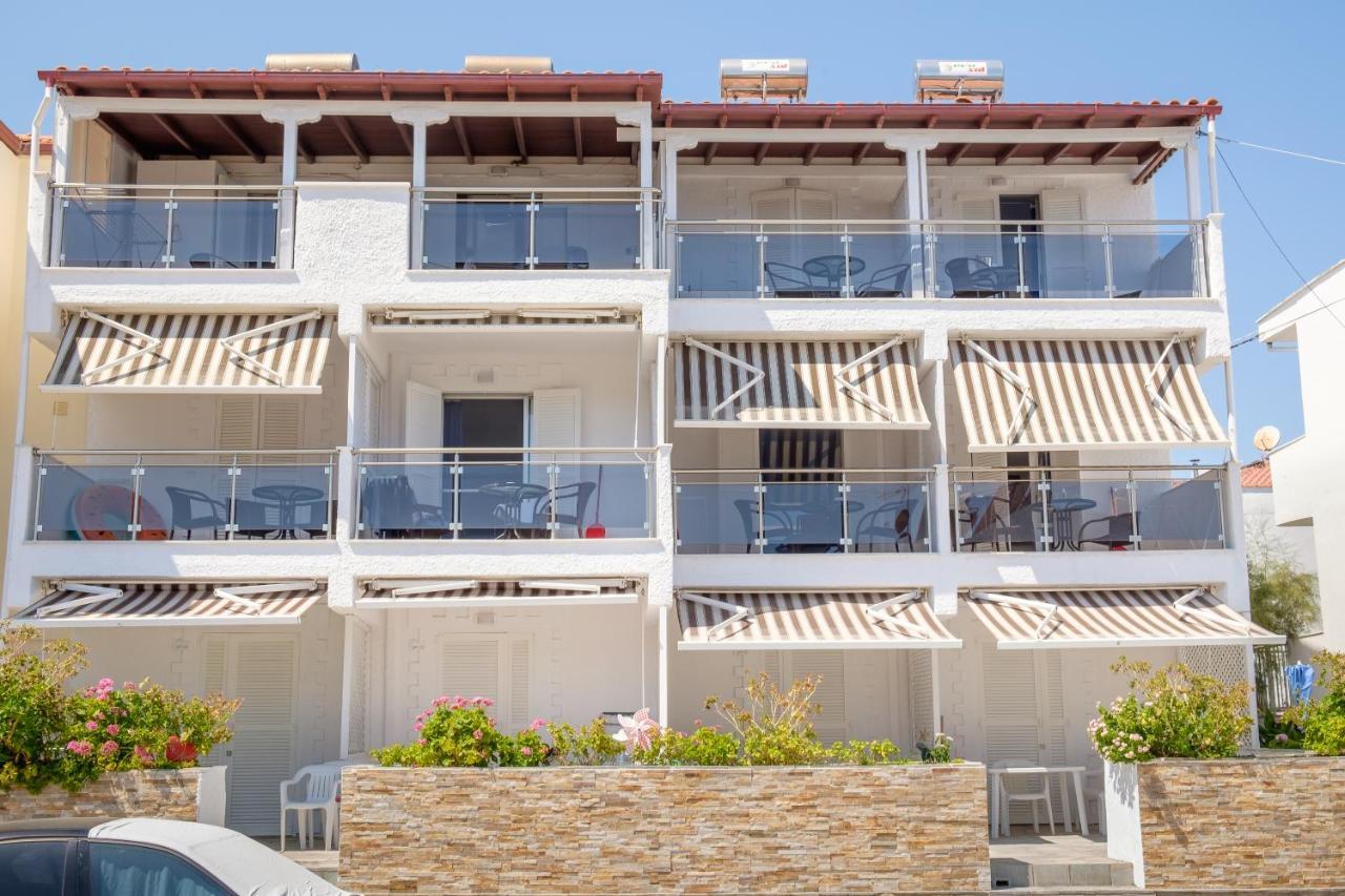 Blue Senses Apartments Сарти Экстерьер фото