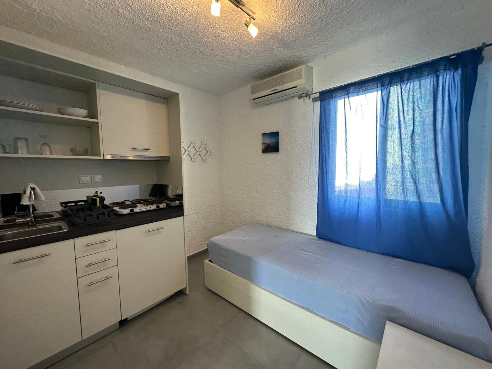 Blue Senses Apartments Сарти Экстерьер фото